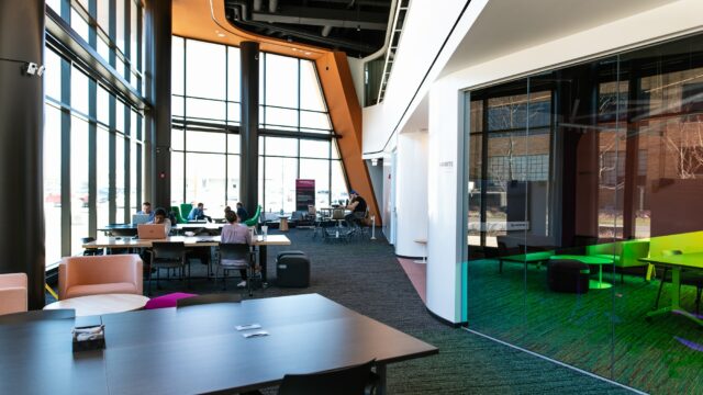 4220-Coworking-STL.jpg